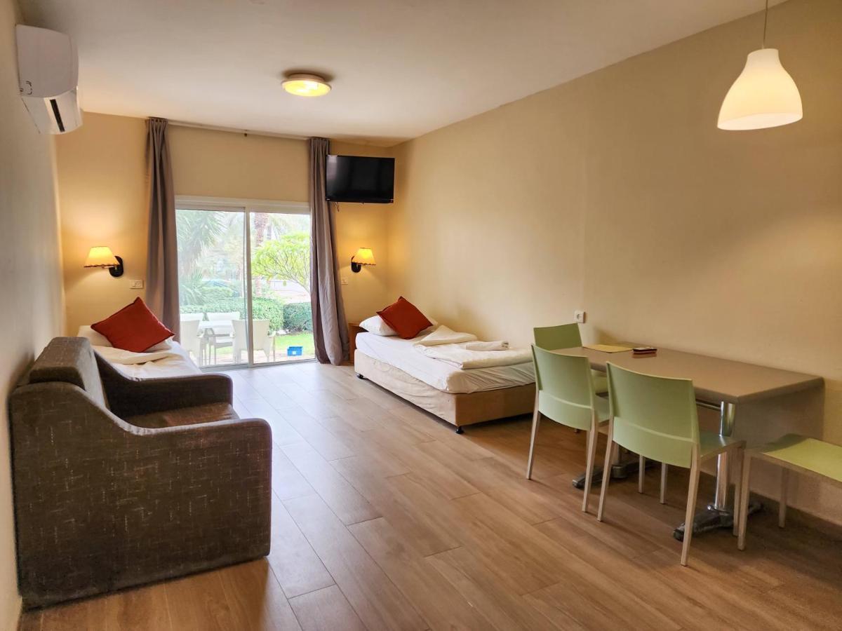 כפר נופש קלי"ה ים המלח Hotel Kalia Exterior foto
