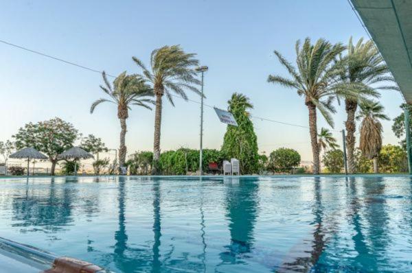 כפר נופש קלי"ה ים המלח Hotel Kalia Exterior foto
